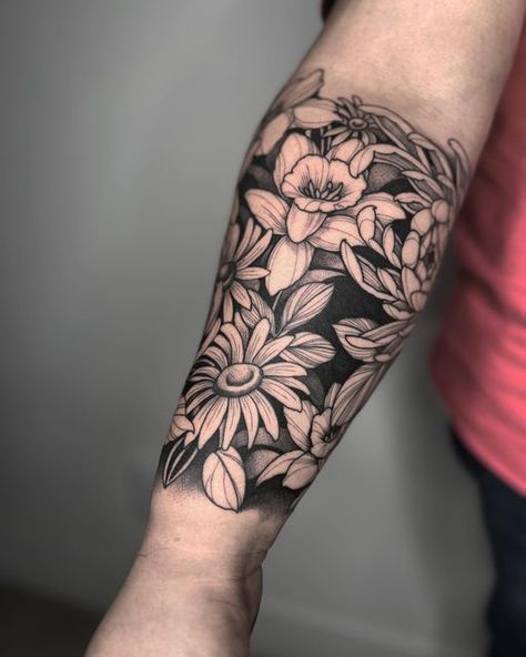 🥀MICHAEL TA 🥀 on Instagram: "Really enjoying these heavy black backgrounds with florals. This was all done in one session @artisticgrindtattoo" Floral Tattoo With Black Background, Dark Floral Sleeve, Black Out Floral Tattoo, Black Floral Arm Tattoo, Darker Floral Tattoo, Heavy Black Floral Tattoo, Tattoo Filler, Black Backgrounds, Swirl