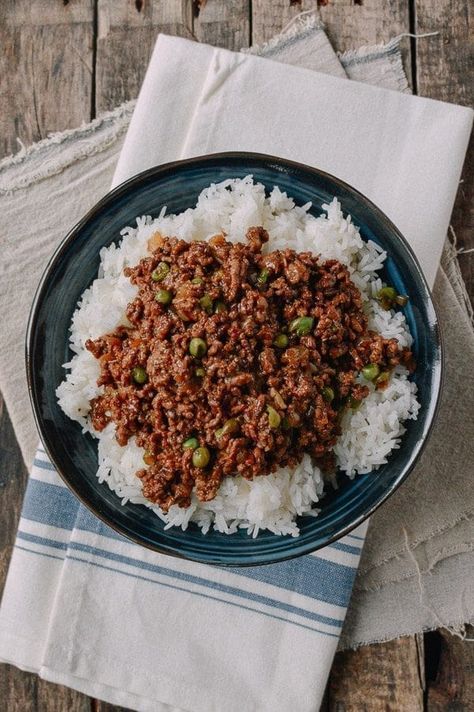 Cantonese Beef, Beef Rice Bowl Recipe, Beef Rice Bowls, Meat Packaging, Wok Of Life, Woks Of Life, The Woks Of Life, Beef Rice, Mapo Tofu