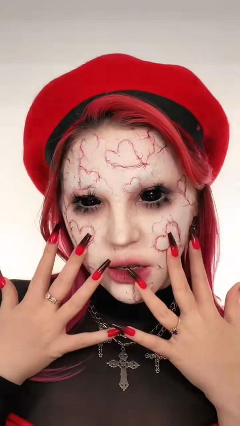 Natasha Jane Wood, Sick Makeup, Creepy Makeup, Makeup Scary, Amazing Halloween Makeup, Horror Makeup, Best Makeup Artist, Halloween Makeup Inspiration, Cool Makeup Looks