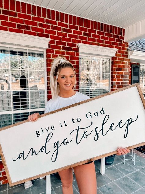 Give It to God and Go to Sleep Wooden Sign Over the Bed Sign Bedroom Decor - Etsy Christian Room Ideas, Above Bed Decor Ideas, Guest Bedroom Wall Decor, Above Bed Decor Master, Above Bed Pictures, Decorating Bedroom Ideas, Godly Home, Rustic Farmhouse Bedroom Ideas, Cozy Bedroom Decor Ideas