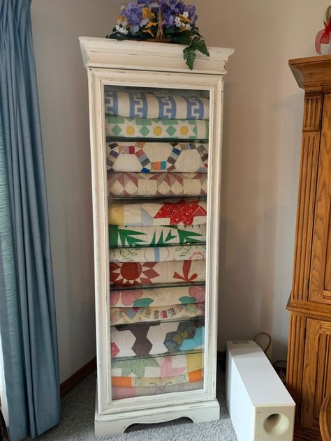 Curio Cabinet Quilt Display, Quilt Cabinet Display China Cabinets & Hutches, Curio Cabinet For Quilts, Quilt Curio Cabinet, Glass Cabinet For Quilts, Quilt Cabinets Display, Vintage Quilt Display Ideas, Quilt Cabinet Display Storage Ideas, Antique Quilt Display Ideas