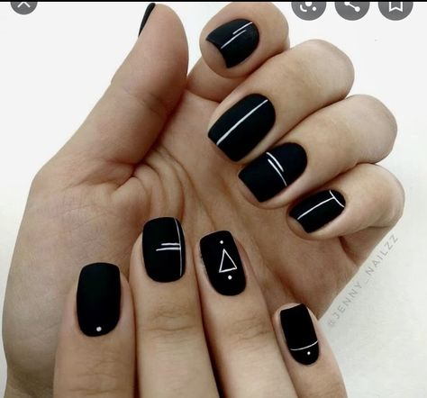 French Pedicure, Nagellack Trends, Black Nail Art, Short Square Nails, Minimal Nails, Black Nail Designs, Black Nail, Nails Black, Short Nail Designs