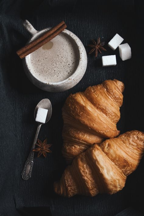 Chocolate Croissant Photography, Croissant Photography, Moody Food Photography, Dark Food Photography, Interior Shop, Chocolate Croissant, Breakfast Sandwiches, Coffee Photos, Autumn Morning