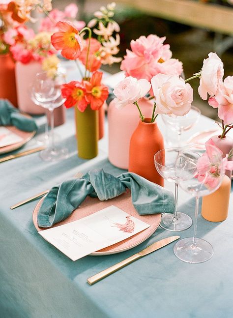 Brides Table, Wedding Table Designs, Tafel Decor, Summer Bride, Wedding Sparrow, Greenhouse Wedding, 2022 Wedding, Brunch Wedding, Martha Stewart Weddings