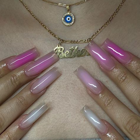 jen on Instagram: “clear tips and pink aura 💫💫” Euphoria Nails, Aura Nails, Drip Nails, Ombre Acrylic Nails, School Nails, Pink Aura, Pretty Gel Nails, Nail Ring, Short Acrylic Nails Designs