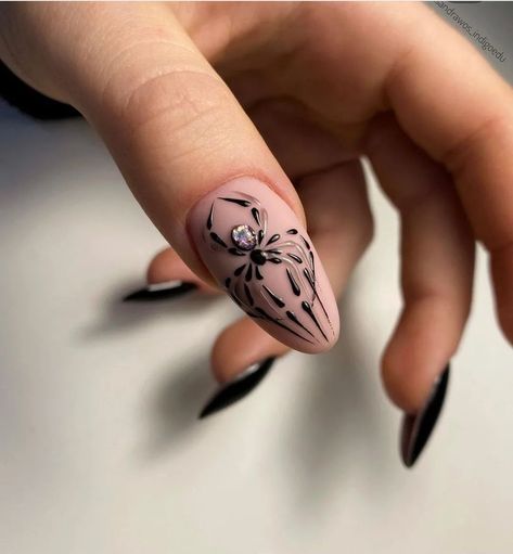 Tattoo Nails, Uñas Ideas, Black Halloween Nails, Holloween Nails, Abstract Nails, Skull Nails, Designs For Short Nails, Easy Designs, 2024 Nails