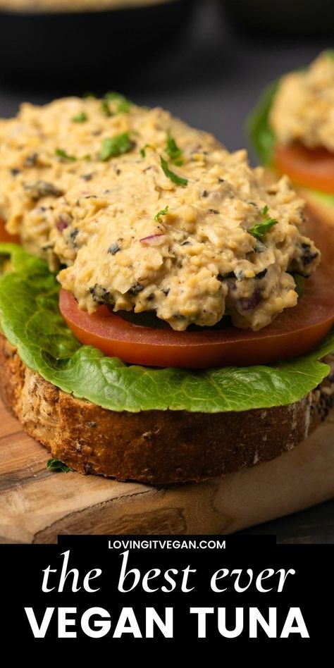 This vegan tuna is simply amazing. It’s so easy to make and tastes remarkably close to actual tuna, no really it does. It’s wonderful on sandwiches for a vegan tuna salad sandwich! Tuna Vegan, Vegan Chickpea Burger, Vegan Tuna Salad, Chickpea Salad Vegan, Resep Vegan, Sandwich Vegetarian, Vegan Tuna, Vegan Meat Substitutes, Tuna Salad Sandwich