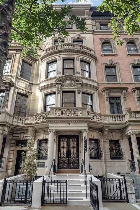 Brownstone Homes, Nyc House, New York Trip, Upper East Side Apartment, New York Townhouse, Nyc Townhouse, Townhouse Exterior, San Myshuno, Apartment Exterior