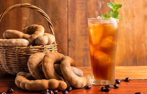 17 Best Benefits Of Tamarind Juice For Skin, Hair And Health Tamarind Juice Benefits, Jamaica Drink, Tamarind Fruit, Passion Fruit Tea, Juice For Skin, Tamarind Juice, Sour Fruit, Asam Jawa, Juice Branding