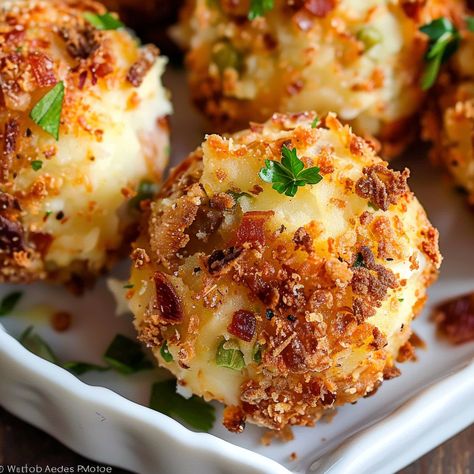 Loaded Mashed Potato Balls Boiled Potatoes With Meatballs And Cheese, Loaded Mashed Potato Bites, Mashed Potatoes Appetizer, Halloween Mashed Potatoes, Baked Mashed Potato Bites, Leftover Mashed Potato Recipes, Stuffed Mashed Potato Balls, Loaded Mashed Potato Balls, Vegetable Balls