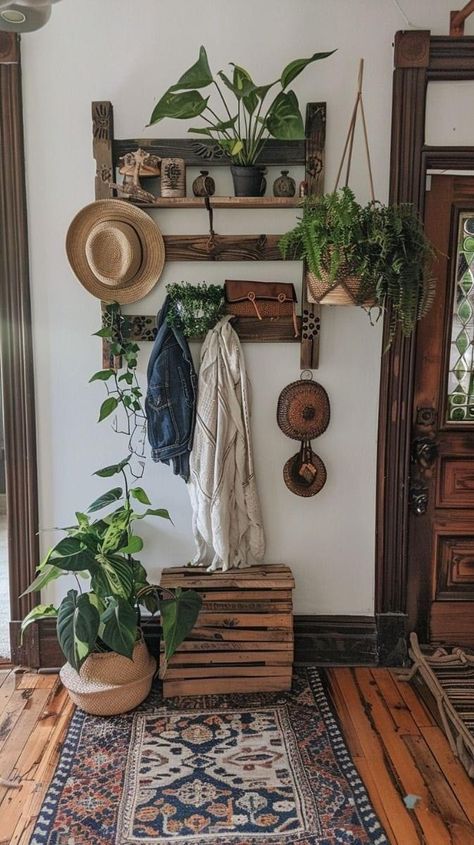 Rustic Boho Entryway, Small House Entryway Ideas, Entry Way Ideas Apartment, Cozy Entryway Ideas, Boho Entry Way, Apartment Entryway Ideas, Small Entry Way, Boho Home Decor Ideas, Bohemian Home Decor Ideas