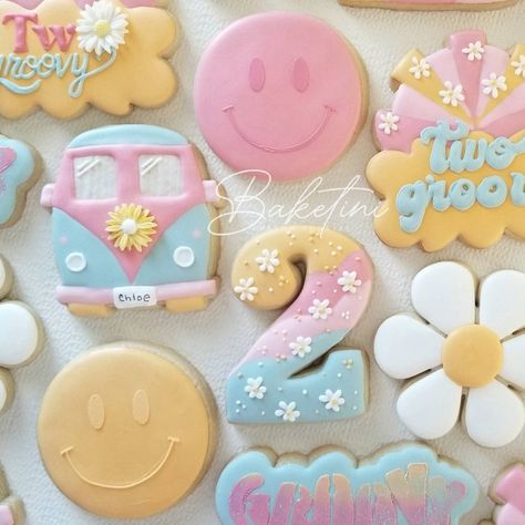 Groovy Decorated Cookies, Two Groovy Cookies Decorated, Two Groovy Treats, Smiley Face Cookies Decorated, 2 Birthday Cookies, Two Groovy Cookies, Groovy Birthday Cookies, Preppy Baking, Preppy Cookies