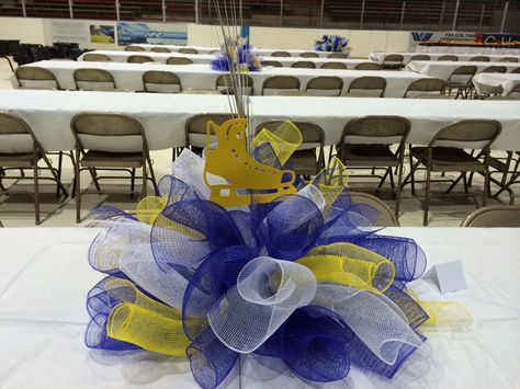 Hockey center pieces Hockey Themed Centerpieces, Field Hockey Banquet Ideas, Hockey Banquet Centerpieces, Hockey Centerpieces Ideas, Hockey Banquet Ideas, Graham Bar, Hockey Centerpieces, Hockey Banquet, Banquet Outfit