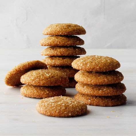 Molasses Cookies, Vintage Baking, Crinkle Cookies, Fall Cookies, Spice Cookies, Ginger Cookies, How To Make Cookies, Vintage Recipes, Christmas Cookies