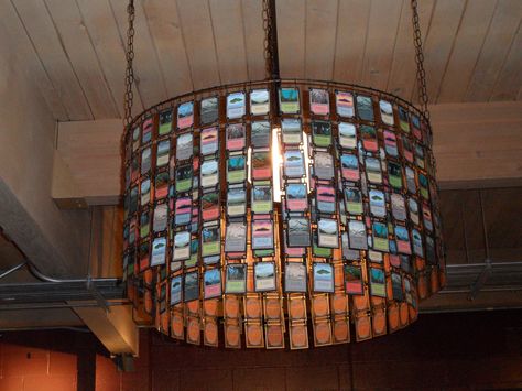 For all my nerd friends out there :) These are magic the gathering old basic land cards made into a chandelier. This was found in CardKingdom.com's store in Seattle Playing Card Crafts, Ideas Emprendimiento, Pokemon Room, Wanna Call, Nerd Room, Nerd Cave, Magic: The Gathering, Geeky Craft, Pokemon Diy