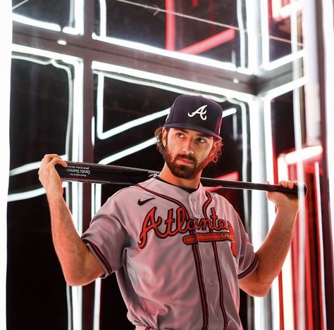 #dansbyswanson #atlantabraves #mlb Dansby Swanson Wallpaper, Atlanta Braves Outfit, Atlanta Braves Wallpaper, Mlb Baseball Players, Dansby Swanson, Atlanta Falcons Football, Atlanta Braves Baseball, Baseball Guys, G Photos