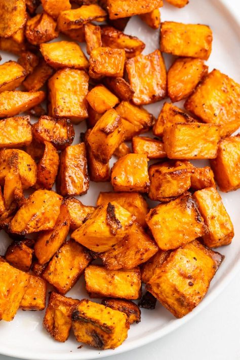 Simply seasoned, crisp outside, and tender inside. The air fryer is one of my favorite ways to cook sweet potato cubes, and it's SO quick and easy! Great for the holidays or anytime you need a nutritious, low-effort side dish. Healthy Yam Recipes, Yams Recipe Healthy, Cook Sweet Potato, Yam Recipes, Sweet Potato Cubes, Potato Cubes, Maple Sweet Potatoes, Holiday Snack, Yams Recipe