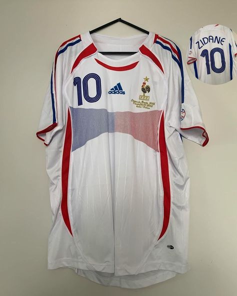 "🔴 Get ready to support France & Zidane in style with their Vintage 2006 Jersey. This Kit is made from high-quality materials.The Jersey features a sleek and modern design in white colorway with the iconic French crest on the front and \"ZIDANE 10\" on the back.🔴 🧵PROCESSING TIME: 5-7 working days 🚚 SHIPPING TIME: 8-12 working days 🔵 What size should I choose ? Please see our sizing chart to understand the available sizes and find the perfect fit. Our items are expertly crafted, ensuring comfort even if the shorts are slightly larger or smaller. 🟠 Can i refund / return my items ? Yes you can! We will provide a full refund or exchange if the items are damaged / defective, or if the wrong item was accidentally sent. If you have mistakenly ordered a item in the wrong size, you can still France 2006 Jersey, Zidane Jersey, France Football Shirt, France Kit, 2006 World Cup, France Jersey, Retro Soccer Jersey, Jersey Fits, World Cup Jerseys