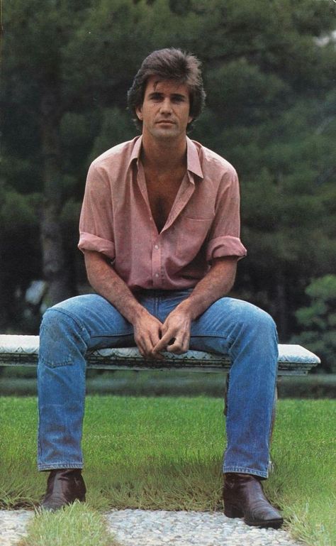 30 Photographs of a Young and Hot Mel Gibson in the 1980s and Early 1990s30 Photographs of a Young and Hot Mel Gibson in the 1980s and Early 1990s 80s Fashion Men, 70s Men, Action Hero, 80s Men, Urban Cowboy, Mel Gibson, Guys Clothing Styles, Mens Outfit Inspiration, Cowboy Style