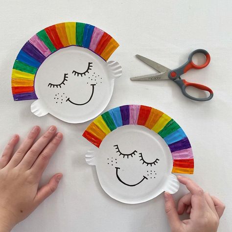 Paper Plate Craft For Preschoolers, Ferris Wheel Craft Preschool, Paper Plate Crafts For Kids Easy, Drawing Crafts For Kids, Hearts Paper Crafts, Fun Hairstyles, Safety Scissors, Coconut Shell Crafts, Crayon Crafts