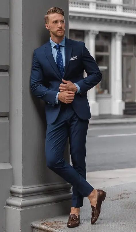 Suit Outfit Ideas, Blue Suit Outfit, Navy Blue Suit Men, Types Of Suits, Blue Suits, Blue Suit Men, Light Blue Shirt, Suits Men Business, Suit Outfit