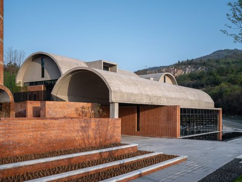 Gallery of Concrete Barrel Vaults Applied in 10 Projects of Contemporary Architecture - 1 Bookstore Design, Avant Grade, Contemporary Building, Conceptual Architecture, Roof Architecture, Roman Architecture, Architecture Concept Drawings, Cultural Architecture, Roof Design