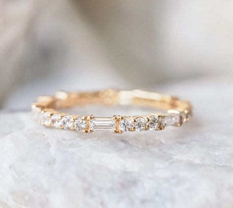 ✸Full Eternity Band with Round and Baguette Moissanite Diamond Engagement Ring, Gold Wedding Band, Stacking Ring for Women Gift for Her Proposal Ring 14K White Gold Ring | Pear Halo Ring | Ring for Woman | Gift for Her | Wedding Ring | Valentine's Gift By Thecandorjewelry ✸𝑫𝒊𝒂𝒎𝒐𝒏𝒅 𝑫𝒆𝒕𝒂𝒊𝒍𝒔: ☛ Diamond Type : Moissanite Diamond ☛ Main Stone: Baguette Cut - Round Cut ☛ Weight: ± 1.20 TCW (Approx.) ☛ Stone Size : ± 7x5 mm ☛ Side Diamond : Lab-Created Simulated Diamond ☛ 925 Sterling Sil Tw 125, Alternative Wedding Bands, Romantic Jewellery, Engagement Band, Eternity Wedding Band, Moissanite Wedding Bands, Rose Gold Metal, Matching Band, Baguette Cut