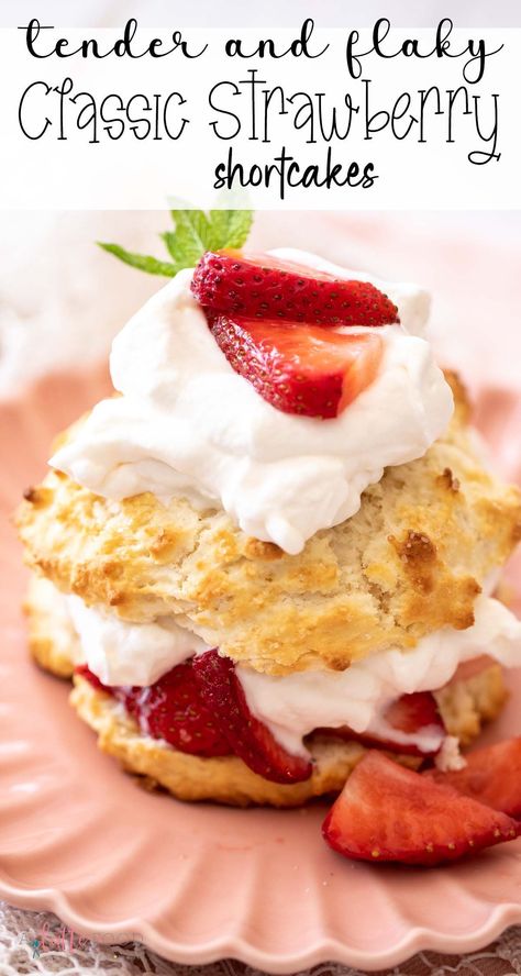 This easy homemade strawberry shortcake is a classic strawberry shortcake recipe made with shortcake biscuits, homemade whipped cream, and a fresh strawberry sauce. Strawberry Shortcake Small Batch, Frozen Strawberry Shortcake Dessert, Homemade Shortcake Recipe, Small Batch Strawberry Shortcake, Sweet Biscuits For Strawberry Shortcake, Peach Shortcake Recipe, Shortcakes For Strawberries, Shortcake Biscuits Recipe, Strawberry Shortcake With Cream Cheese