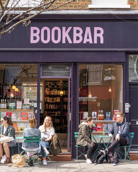 World Book Day 2024: London’s best bookshop-cafés | Evening Standard Coffee And Library Shop, Coffee And Bookstore, Coffee Book Store, Retro Bookstore, Coffee And Book Shop, Traveling Bookstore, Book Cafe Ideas, Bookstore Cafe Aesthetic, Coffee Book Shop