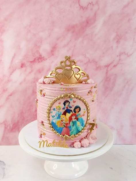 Bolo Princesas Disney, Princess Smash Cakes, Cupcakes Princesas, Princess Party Cake, Princess Theme Cake, Disney Princess Birthday Cakes, 5th Birthday Cake, Princess Birthday Party Decorations, Disney Princess Cake