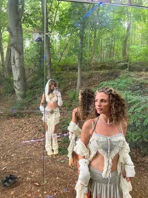 Elf Festival Outfit, Hooded Festival Outfit, Forest Rave Outfit, Forbidden Kingdom Festival Outfits, Desert Rave Outfits, Rave Fairy Outfits, Mushroom Rave Outfit, Forest Outfit Ideas, Festival Outfits Boho