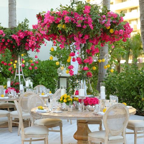 St Regis Bal Harbour, Capri Decor, Italian Summer Wedding, Capri Wedding, Sicilian Wedding, Engagement Party Themes, Confetti Theme, Mexico Wedding Venue, Egyptian Wedding