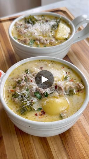 Zuppa Toscana translating to “Tuscan Soup,” is a hearty soup filled with tender potatoes, Italian sausage, and lots of parmesan cheese 🤤

Here is my better-for-you take on the recipe with My Hearty Zuppa Toscana 🥣 | Kalejunkie Tuscan Soup, Zuppa Toscana, Hearty Soup, Red Chili Flakes, Organic Chicken, Chili Flakes, Saute Onions, Red Chili, Hearty Soups