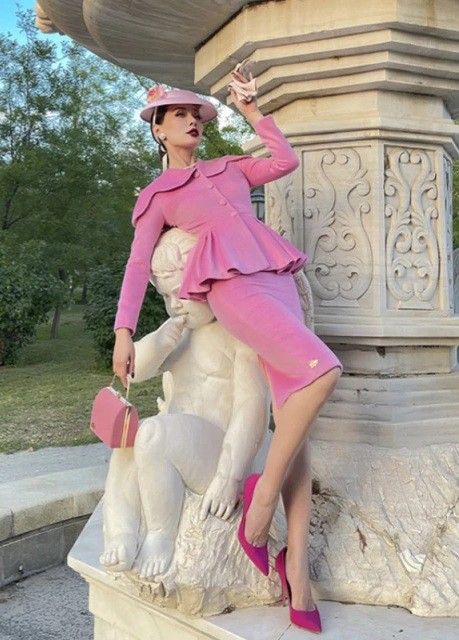 2021 Pink Vintage Outfits Classy, Luxury Fitted Pink Victorian Dress, Luxury Vintage Pink Dresses, Pink Old Money, Pastel Suit, Chic Pink Long-sleeve Skirt Suit, Suit Dress Women, Retro Pink Collared Dress, Dress Coquette