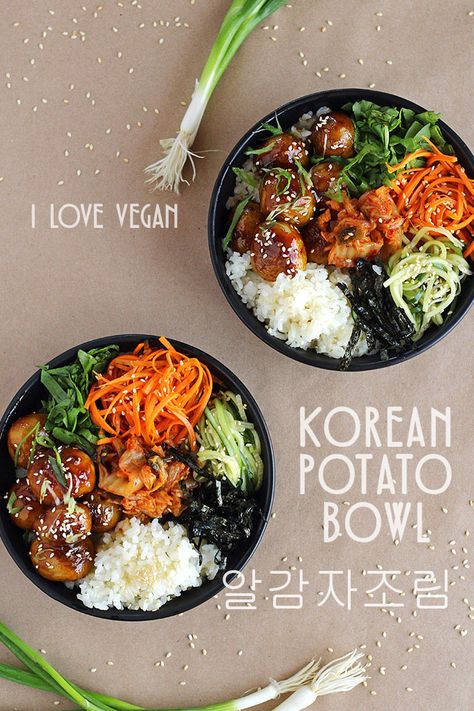 Gamja Jorim, Koreansk Mad, Korean Potatoes, Asian Bowl, Koreansk Mat, Different Types Of Food, Potato Bowl, Plats Healthy, Vegan Asian