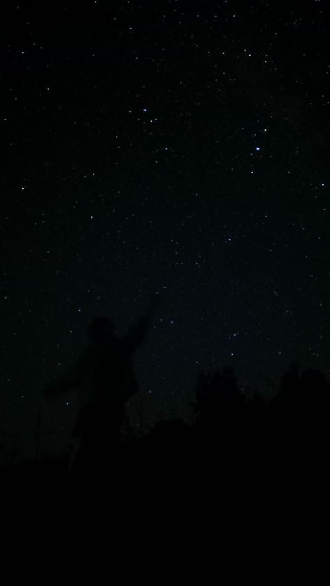 Comets | asteroids | comet shower | ☄️ | Starry night | stars | night | sky | starry sky | wallpaper | aesthetic | darkness | dark | lights | star | lights | city | 🌌 | outside | forest | summer night | grass | milky way | galactic | galaxy | midnight | galactic | galaxy | midnight | stargazing | stargazer | dancing at night | love Star Gazing Wallpaper, Starry Night Aesthetic, Starry Sky Wallpaper, Sky Wallpaper Aesthetic, Summer Night Sky, Character Moodboard, Stars Night Sky, Forest Summer, Nature Aesthetics