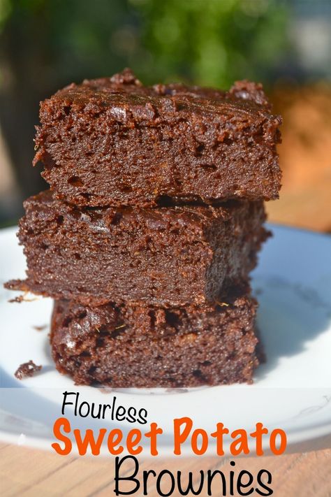 Sweet Potato - Grain Free Brownies - Make the Best of Everything Desserts Nutella, Grain Free Brownies, Pumpkin Drink, Coffee Frappe, Potato Brownies, Paleo Brownies, Flourless Brownies, Brownies Chocolate, Sweet Potato Brownies