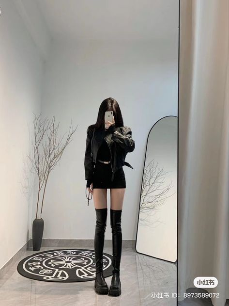 Acubi Fits, Outfit Rok, Classy Elegant Outfits, Black Tights Outfit, Douyin Fashion, Fashion Aesthetic Outfits, Mesh Outfit, Normal Style, October Outfits