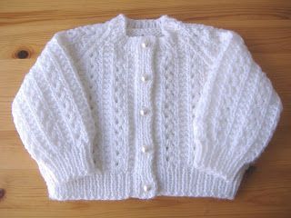 Free Knitting Patterns Uk, Free Baby Sweater Knitting Patterns, Baby Cardigan Knitting Pattern Free, Cardigan Bebe, Baby Cardigan Pattern, Baby Sweater Patterns, Baby Sweater Knitting Pattern, Knitted Baby Cardigan