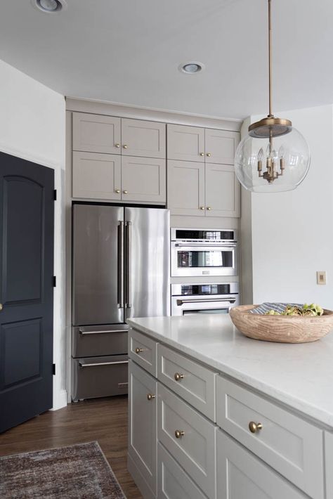 Best RTA Cabinets Made in The USA - An Honest Review of RTA Cabinet Store Arcadia Cabinets Lowes, Best Stock Kitchen Cabinets, Cabinet Free Kitchen, Best Kitchen Cabinet Brands, Lilly Ann Cabinets, Northpoint Cabinets, Lowe’s Cabinets, Lowe’s Kitchen Cabinets, Klearvue Cabinets Kitchen