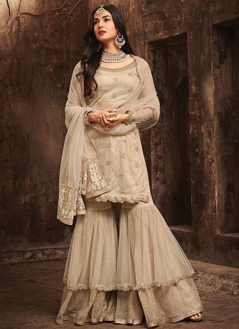 Light Beige Embroidered Net Gharara Suit Sarara Dress, Gharara Designs, Orang India, डिजाइनर कपड़े, Sharara Designs, Gaun Fashion, Salwar Kamiz, Kurti Designs Party Wear, Indian Gowns