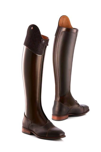 Winter Riding Boots, Riding Boots Outfit, Horseback Riding Boots, English Riding Boots, Dressage Fashion, Riding Boot Outfits, Dressage Boots, Horse Riding Boots, Horseback Riding Outfits