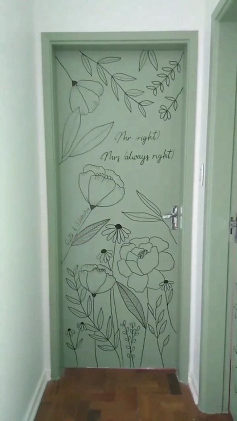 Wall Painting For Photoshoot, Mandala Art On Door, Mural Floral Painting, Door Painting Design, Painting Door Aesthetic, Floral Wall Painting Ideas Bedroom, Painted Door Mural, Door Painting Ideas Bedroom Flowers, Door Drawing Ideas Bedroom