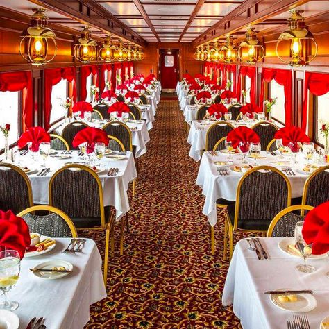 On My Old Kentucky Dinner Train, You Can Enjoy a Gourmet Meal as You Ride Through the Kentucky Countryside | EatingWell Kentucky Countryside, Dinner Train, Train Trips, American Travel, Vintage Train, Train Car, Train Rides, Train Travel, Southern Living