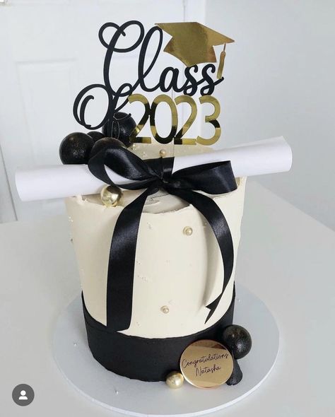 Personalised Graduation cake topper 2023 Congrats Graduation Hat Student Class of 2023 Cake Decorations, Class Of 23, Congratulations Topper - You will receive - graduation cake topper, class of 2023.  In the same format as the photo.  -Choose from options on the drop down for personalisation or without   - Size 13.14 cm x 9 cm (without name)  - Size 13.14.cm x Aprox 12.5 cm (with name)  - Note that if your cake topper is required before the latest estimated delivery date this may result in cancellation of the order. - Please leave the date the cake topper is required in there personalised box along with any other personalised information that's needed.  - We recommend upgrading delivery at checkout for timely cake topper arrival. Standard delivery may experience delays outside our control Congratulations Topper, Class Of 23, 2023 Cake, Football Cake Toppers, Graduation Cake Topper, Halloween Cake Decorating, Graduation Cake Toppers, Football Cake, Christmas Cake Decorations