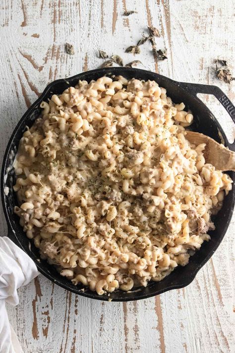 Mac and Cheese with Ground Turkey Ground Turkey Mac And Cheese, Vegetarian Mac And Cheese, Cheeseburger Mac And Cheese, White Mac And Cheese, Ground Turkey Pasta, Mac And Cheese Healthy, Healthy Mac N Cheese, Delicious Cornbread, Ground Turkey Recipes Healthy