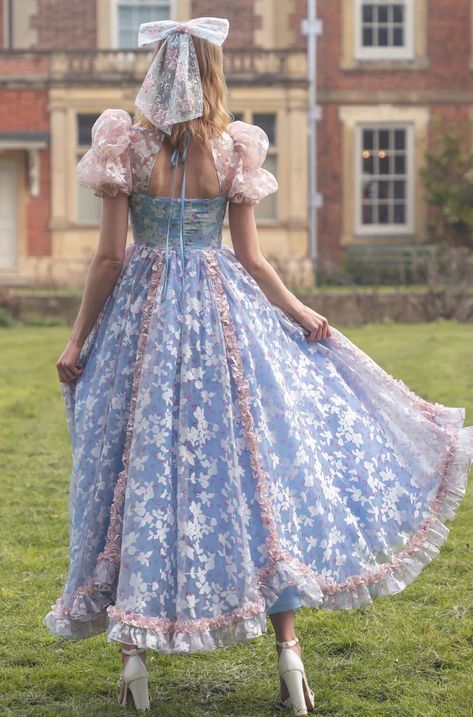 Princess Dress Aesthetic, Magical Gown, Femenine Fashion, Cinderella Inspired Dress, Long Flower Dress, Princess Look, Blue Ruffle Dress, Blue Flower Dress, Blue Costumes