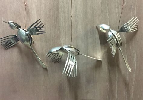 Fork Sculpture, Junk Metal Art, Metal Sculpture Artists, Fork Art, Flight Mode, Cutlery Art, Silverware Crafts, Silverware Art, Recycled Metal Art