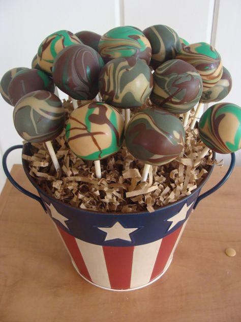 Camo Cake Pops, Pink Camo Cake, Red Cake Pops, Camouflage Birthday Party, Duck Dynasty Party, Deployment Party, Camo Cake, Hunting Birthday Party, Camo Birthday Party