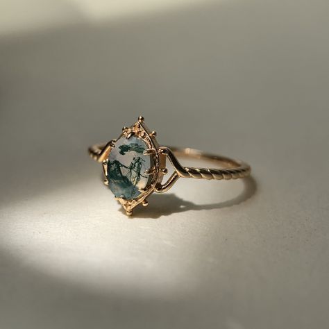 Natural Moss Agate Engagement Ring Vintage Unique 925 Sterling - Etsy Hong Kong Dnd Engagement Ring, Simple Moss Agate Engagement Ring, Natural Moss Agate Engagement Ring, Vintage Green Engagement Ring, Vintage Moss Agate Engagement Ring, Unique Green Wedding Rings, Moss Agate Rings Engagement, Moss Agate Engagement Ring Gold, Mossy Agate Engagement Ring